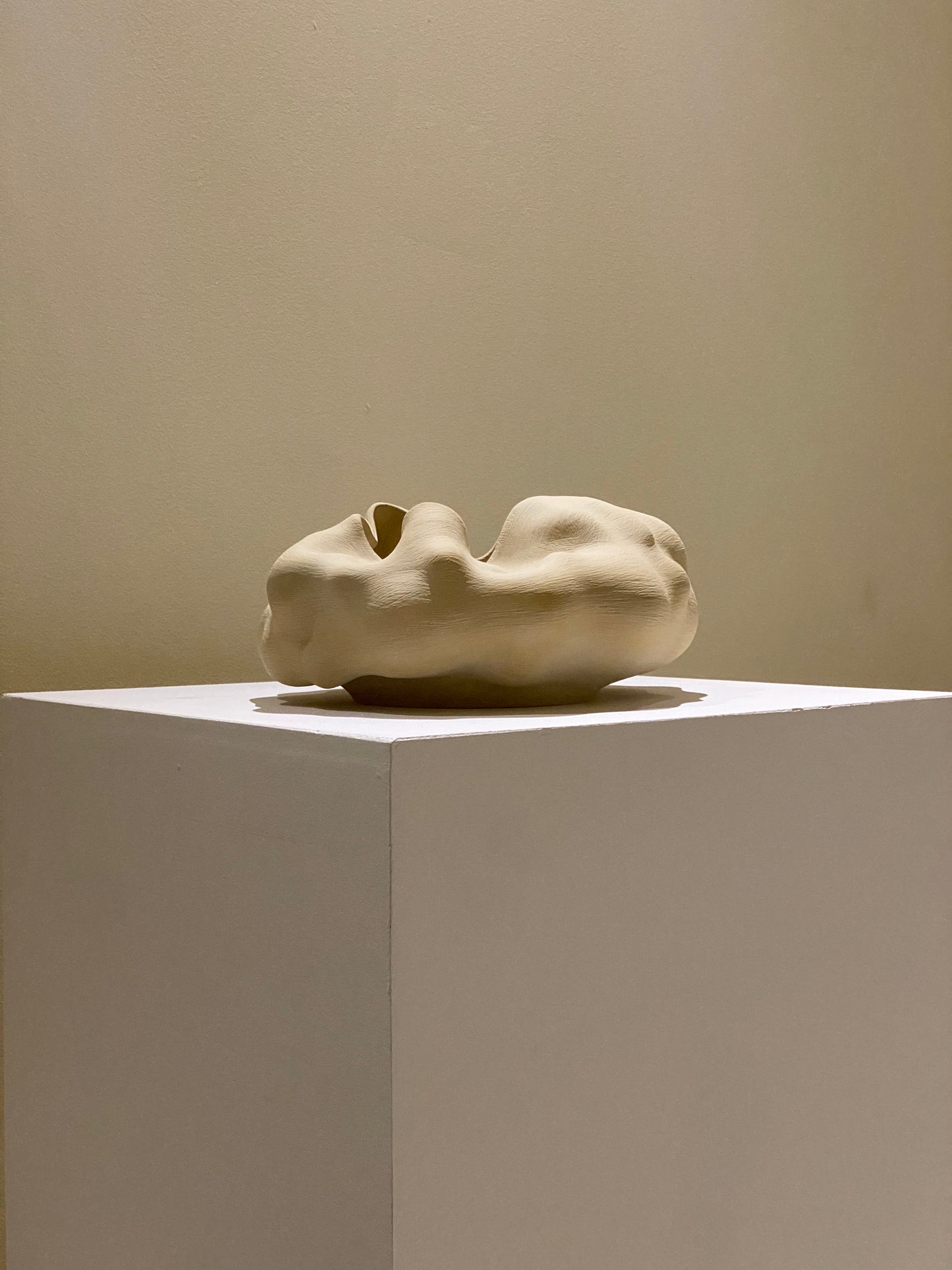 Natural vase BESHLAND