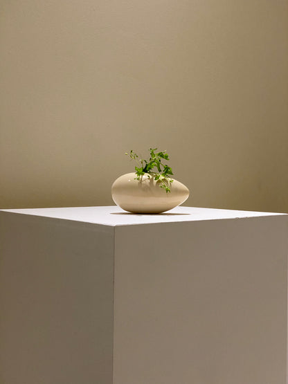 Sculptural vase Natural BESHLAND